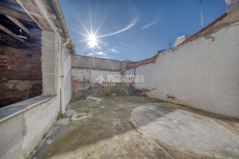 Foto eb207f4e-de8b-4ca2-bb00-6b8b38e9a8e2. Maison dans Pajarillos Altos Valladolid