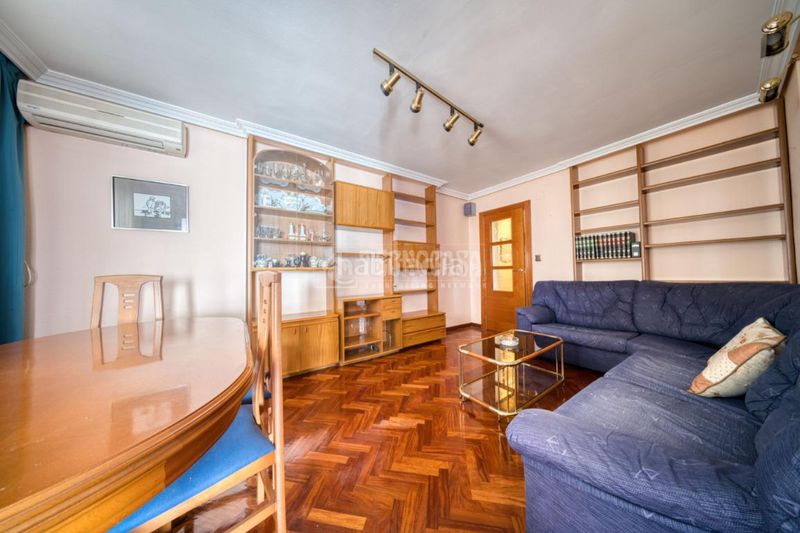 Foto 00e775c1-26e7-4164-892e-6dee36d6f9f1. Pis amb calefacció aparcament a Pajarillos Bajos Valladolid