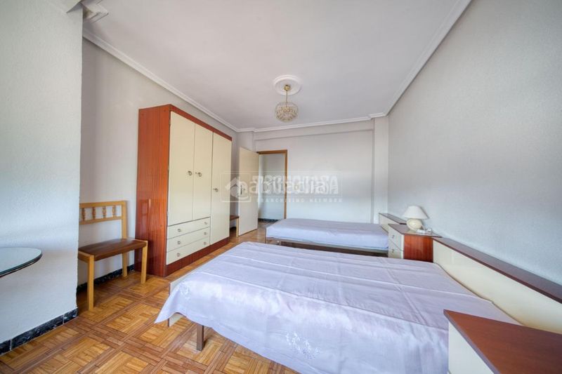 Foto 2f10bdd3-6d8d-4eb6-bd68-81d56a94c66a. Piso  en venta en Pajarillos Bajos Valladolid
