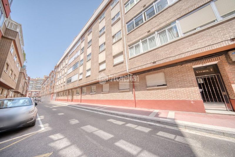 Foto 1e951d81-a50d-4c6d-a73e-90d888de51ed. Piso  en venta en Pajarillos Bajos Valladolid