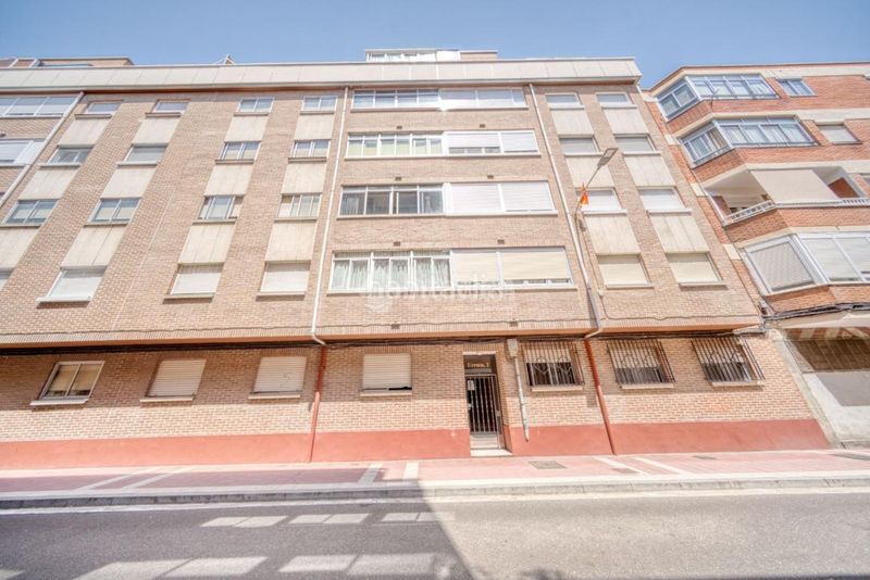 Foto 5ca0cac1-d838-4fa1-9962-132f5d39e09f. Piso  en venta en Pajarillos Bajos Valladolid