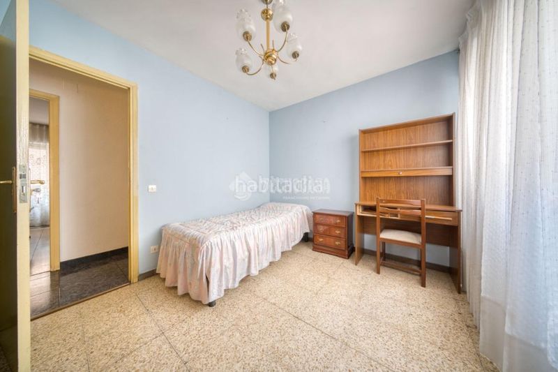 Foto cf1a7e6e-8763-4604-8489-fc5b312a025c. Piso  en venta en Pajarillos Bajos Valladolid