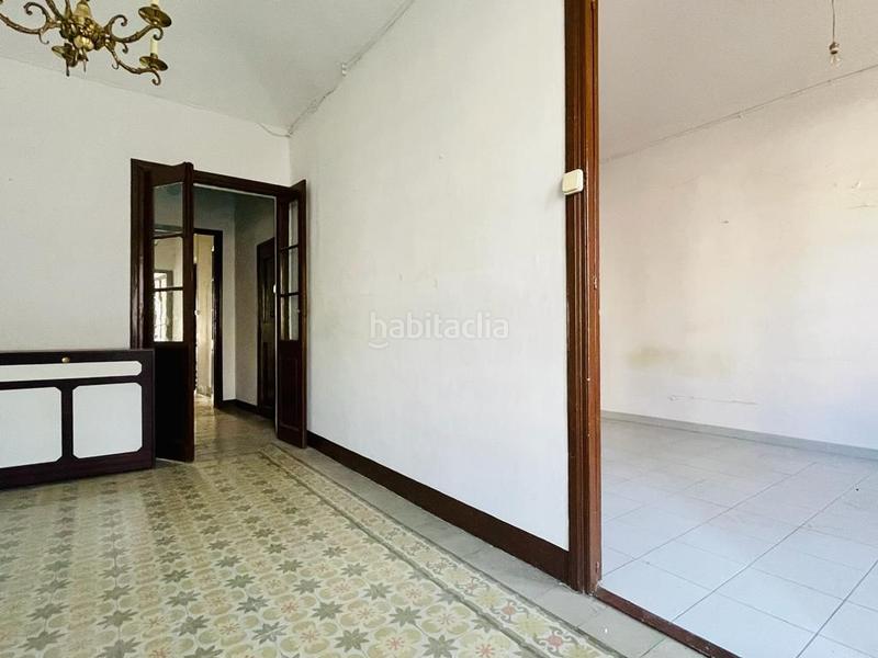 Foto 52c8ef76-9f41-4e1d-aba4-78cc475d4b60. Edificio in Centre Figueres