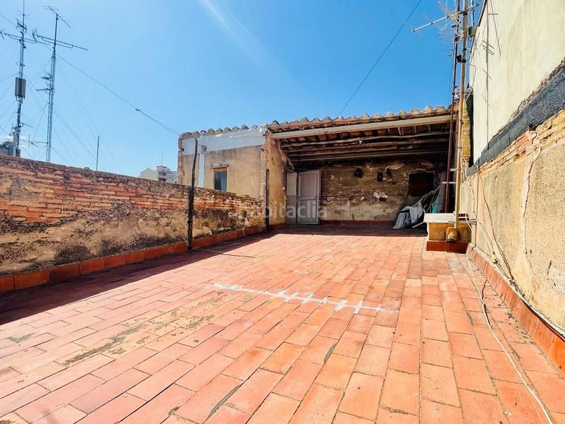 Foto b38f6388-c1af-43d5-8205-cdfd3d937b3a. Edificio in Centre Figueres