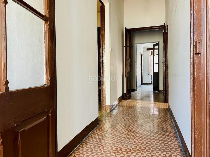 Foto b7d27686-85cb-4efe-bf54-fd9b2be1c95f. Edificio in Centre Figueres