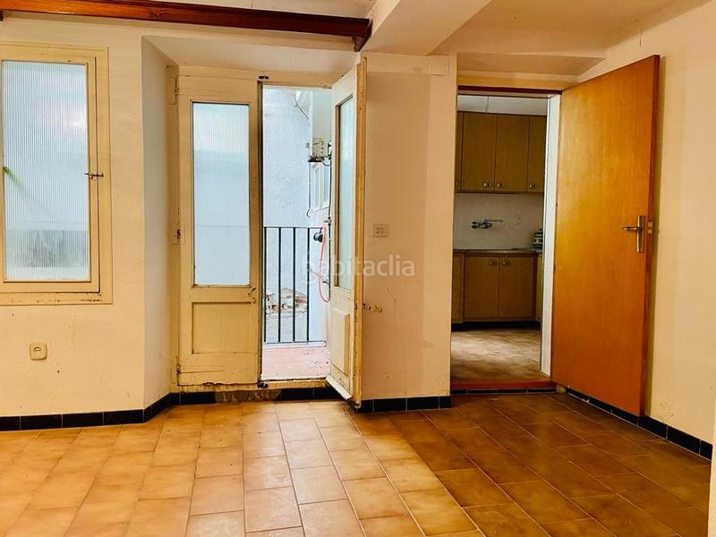 Foto c8746cc7-3d59-4994-87c1-fa4efa966db5. Edificio in Centre Figueres