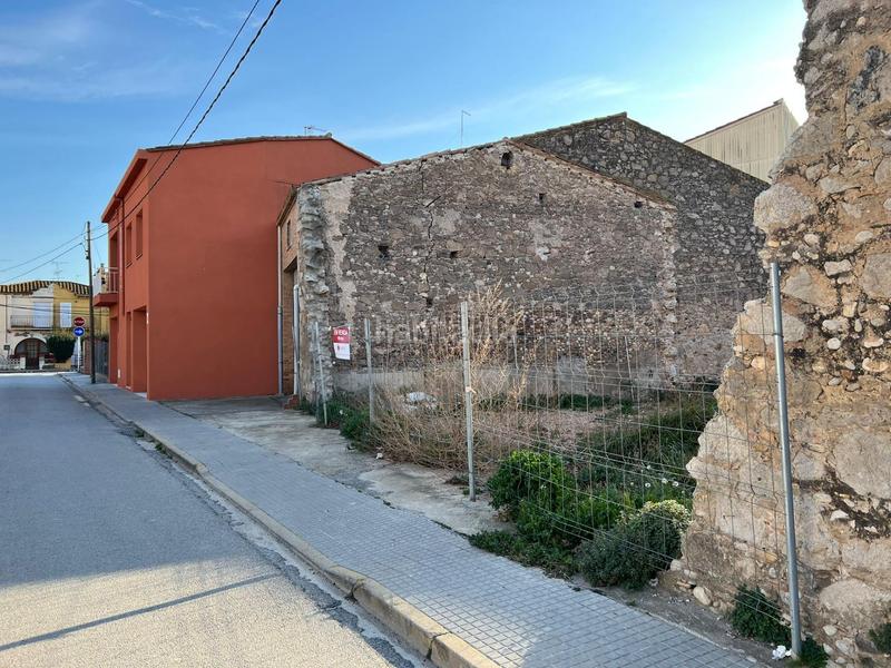 Foto 92490e90-1b01-4f1f-b899-f9f370eb2c15. Terreno residencial solar urbano para construcción residencial o comercial. . en Sant Pere Pescador