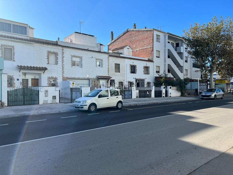 Foto 6d2aba40-876a-4b31-9009-1fe59960656a. Casa adossada a Sant Maurici Empuriabrava