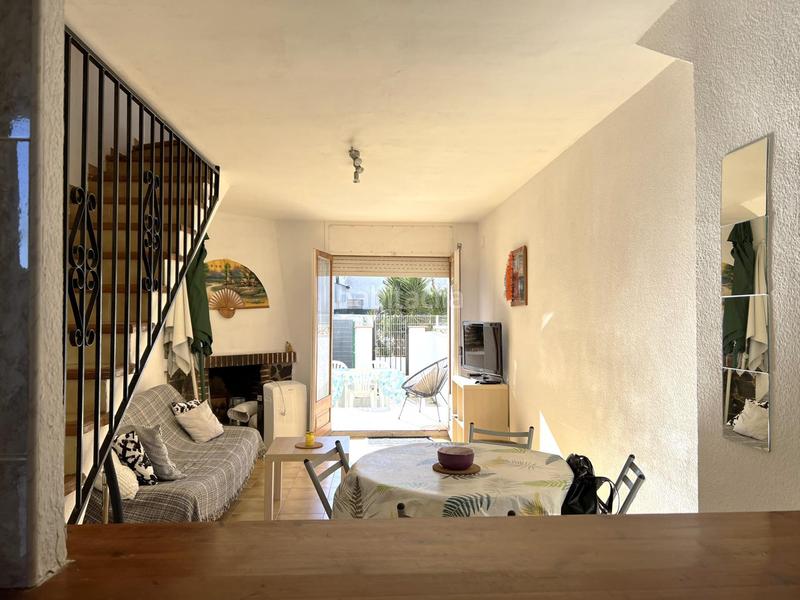 Foto 84cf8ab9-06fb-4619-b3dc-7943cd41836f. Casa adossada a Sant Maurici Empuriabrava