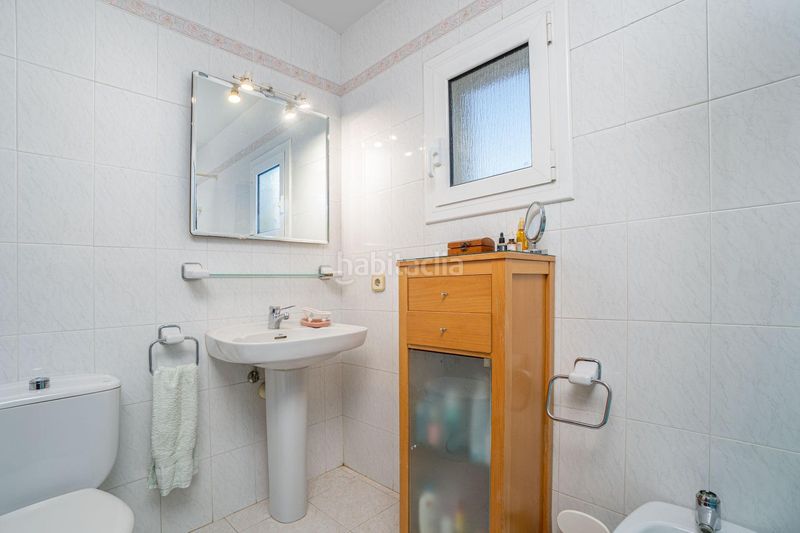 Foto 4e9b7718-c469-4847-b232-a595670894fb. Casa amb calefacció a Garriguella