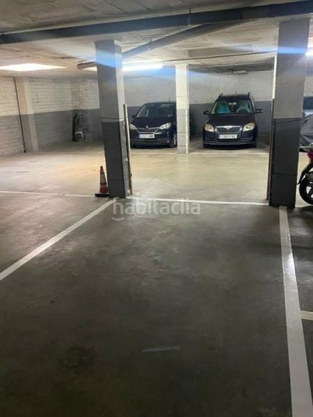 Foto 4f53dfa6-3677-42ef-8e80-69d3b2054a53. Parking coche en venta plaza de parquing en Creu de la Mà Figueres