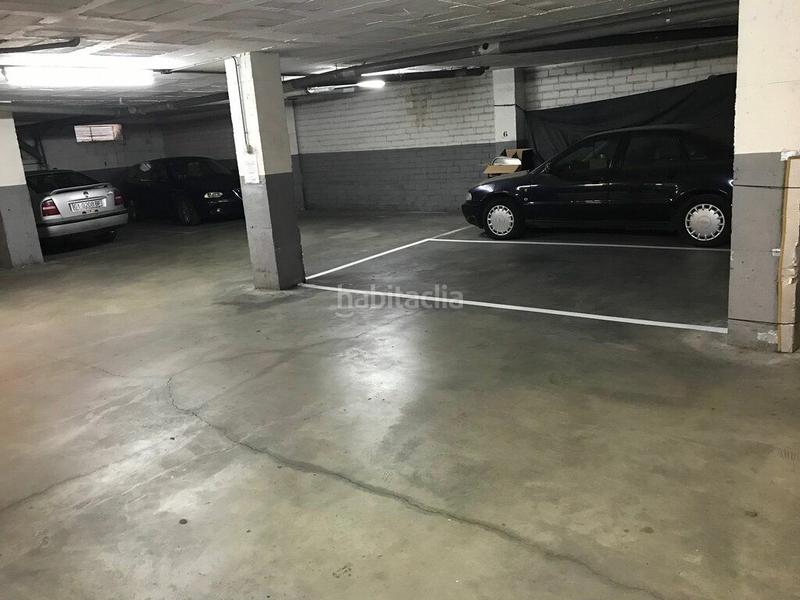 Foto e2580f8c-2527-45cf-a313-aba04a339fc8. Autoparkplatz in Creu de la Mà Figueres