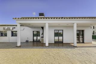 Casa a Cistella. Espectacular casa con acabados de gran calidad en cistella, alt