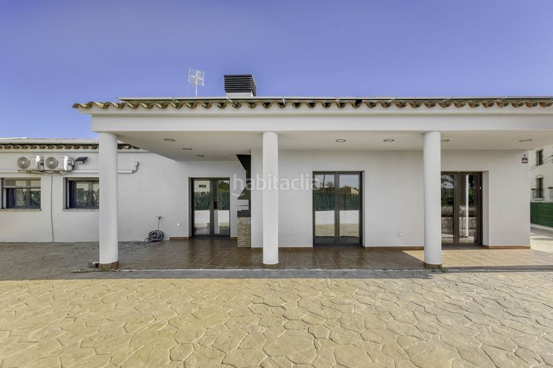 Foto 3d021870-761a-411c-9242-cd348dcadbc2. Casa amb calefacció aparcament piscina a Cistella