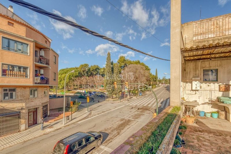 Foto b9b1582e-59cf-4a19-b4d1-be50caae5c6b. Casa a Centre Figueres