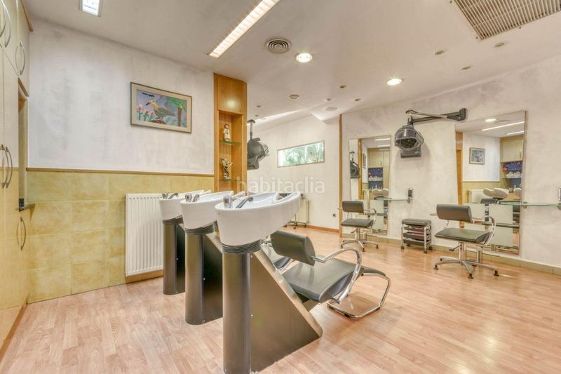 Foto 71a39aab-20d6-4601-9620-967b35bffc22. Local comercial a Eixample-Horta Capallera Figueres