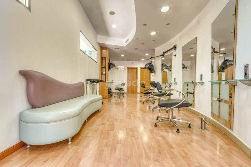 Foto adcd56df-c278-41f3-b729-5b24ca7ad46a. Local comercial a Eixample-Horta Capallera Figueres