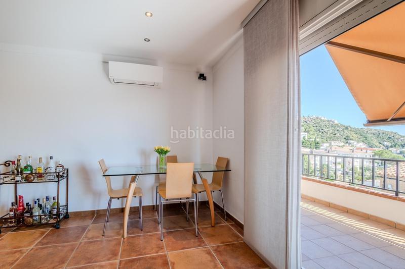 Foto 461d0cc5-fa29-4f0e-8354-276653d7ce6b. Casa adosada  con diversas terrazas en puigrom, . en Roses