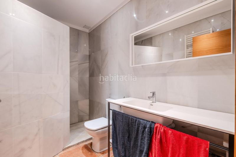 Foto c5f7ea32-bd17-4997-b362-d4e2d85d45b4. Casa adosada  con diversas terrazas en puigrom, . en Roses