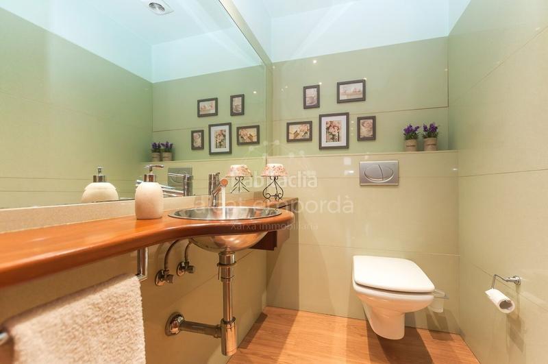 Foto 43077d4d-7ce4-4a3a-8985-2eecb87f49d7. House with parking pool in Centre Roses