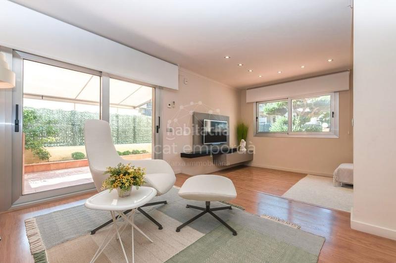 Foto d8d5d97b-a2d2-4f31-a695-5892707c7c8a. House with parking pool in Centre Roses