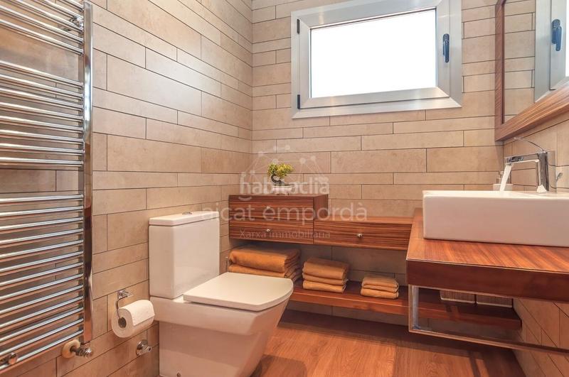 Foto dc73de0b-163b-43b3-b9d6-0033750706cc. House with parking pool in Centre Roses