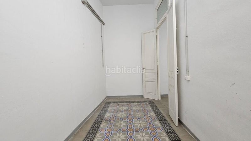 Foto 42ff6d32-e564-47d0-9406-1bcc4605c3ea. Edificio in Creu de la Mà Figueres
