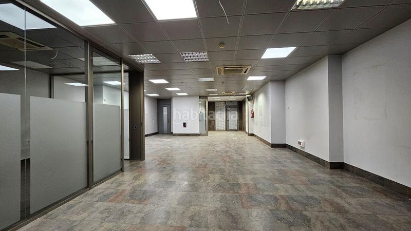 Foto a9b0adc8-2256-4458-8407-f6ea22eb9f5d. Edificio in Creu de la Mà Figueres