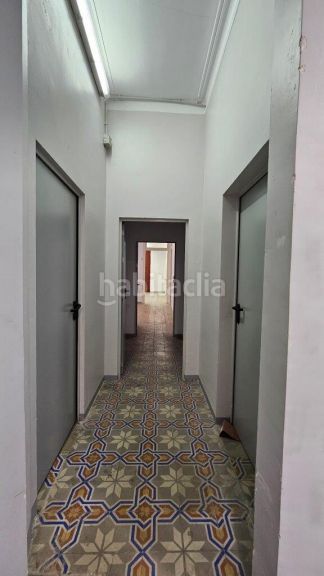 Foto cab56ad5-6488-4991-b3c3-1ef3c31c1c7f. Edificio in Creu de la Mà Figueres