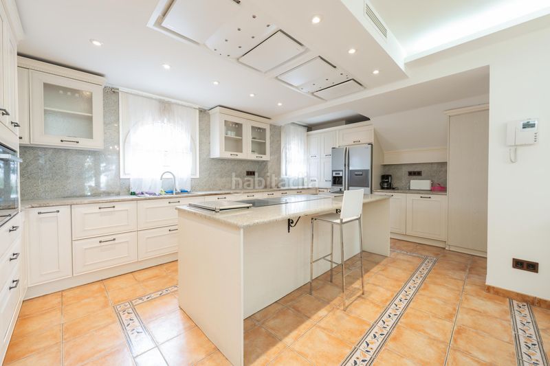 Foto ed059c78-a313-4369-9ce5-aead5d082f3a. Casa amb piscina a Requesens Empuriabrava