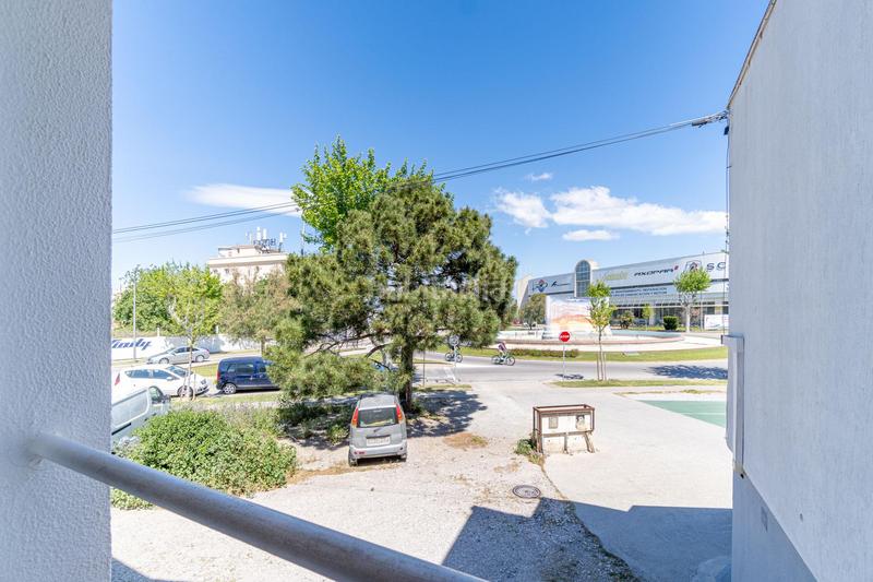 Foto bcbab652-8c0e-4d82-b676-92477a41ca54. Casa a schiera con parcheggio in Sant Maurici Empuriabrava