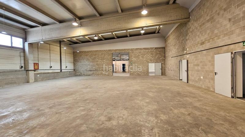 Foto 674d98b4-2ee2-499a-a5a8-99326bfc1adb. Nave industrial en Llers
