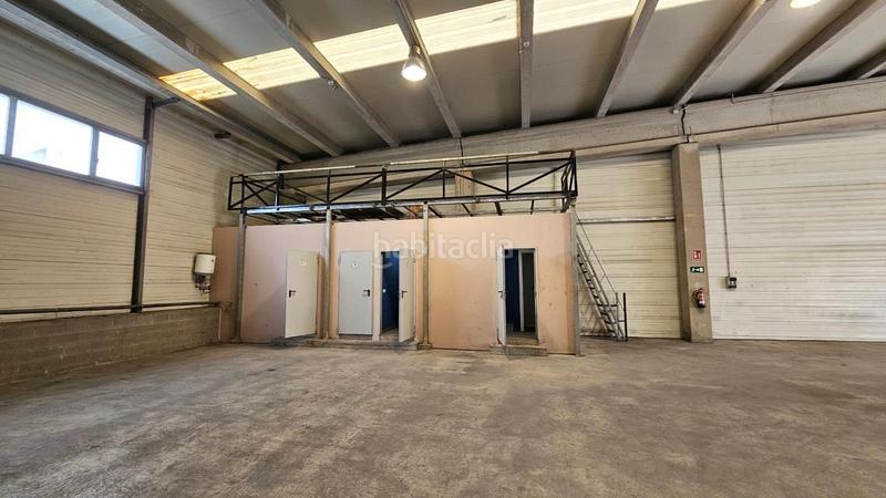 Foto 6c0b7d57-50f9-434d-a608-b4c62d73ea70. Nave industrial en Llers