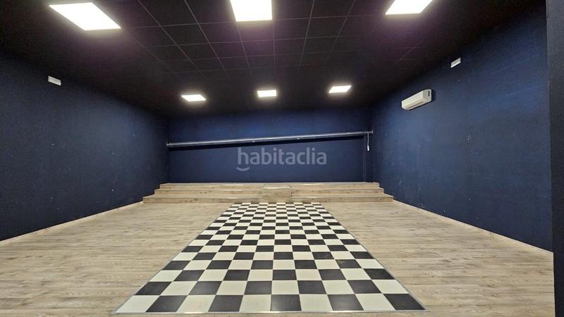 Foto f16adbce-6211-4785-97f3-d7d7e2e86247. Nave industrial en Llers