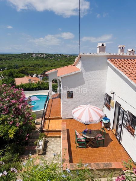 Foto 3e255fc3-7da6-4b23-80a1-59e7b37c1515. Casa amb aparcament piscina a Port - La Clota - Puig Sec Escala (L´)