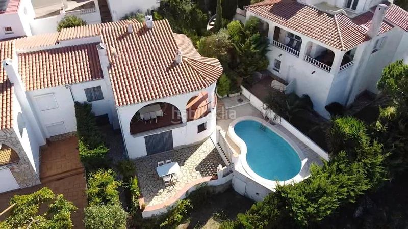 Foto aed7c1f1-3e54-49b9-b1f7-19e98b51e1c0. Casa amb aparcament piscina a Port - La Clota - Puig Sec Escala (L´)