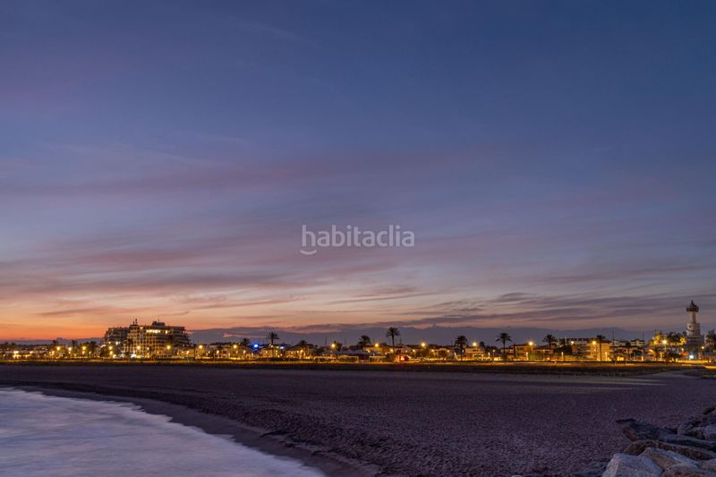 Foto 3d214384-b5b5-4faf-bc42-46fc27bd0e66. Dúplex amb calefacció aparcament a Alberes Empuriabrava