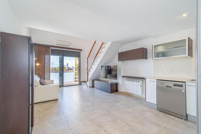 Foto 56317cc2-5115-4850-94dc-8d5a6854be89. Duplex con riscaldamento parcheggio in Alberes Empuriabrava