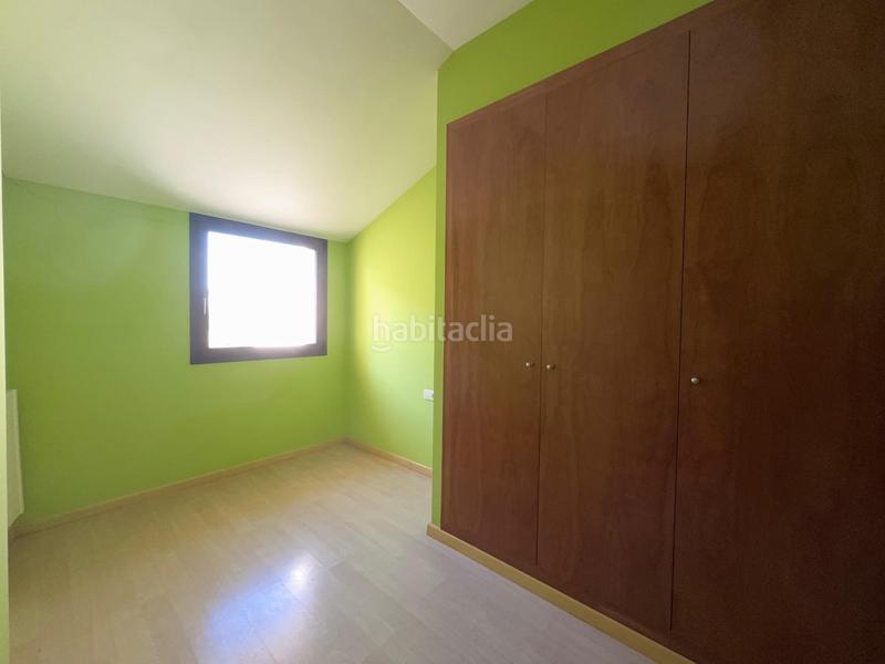 Foto 258a9865-4323-4c1b-ba71-4a02f18850be. Àtic amb calefacció aparcament a Creu de la Mà Figueres