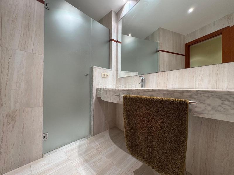 Foto b3eaaeec-a4c7-4a00-81cf-6566b05198d2. Àtic amb calefacció aparcament a Creu de la Mà Figueres