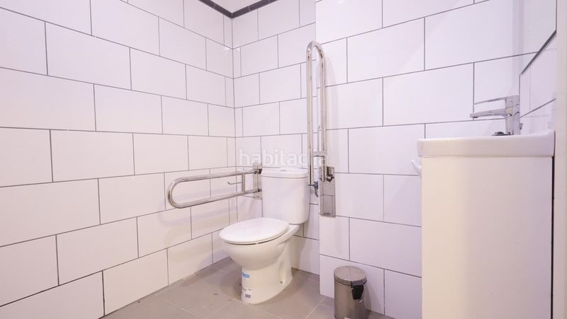 Foto 61444aa2-3b6a-4829-90f1-f496c8832db6. Local comercial a Centre Roses
