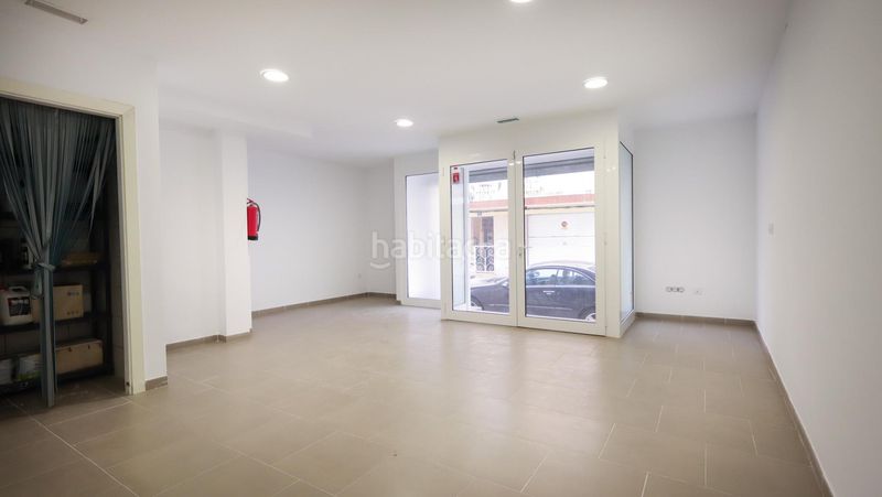 Foto 86c39464-9336-43c6-ae17-6b28c69342e6. Local comercial a Centre Roses