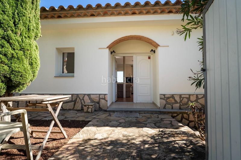 Foto 279057a9-1600-4c37-b7ca-d156834d2538. Casa amb calefacció aparcament piscina a Port - La Clota - Puig Sec Escala (L´)