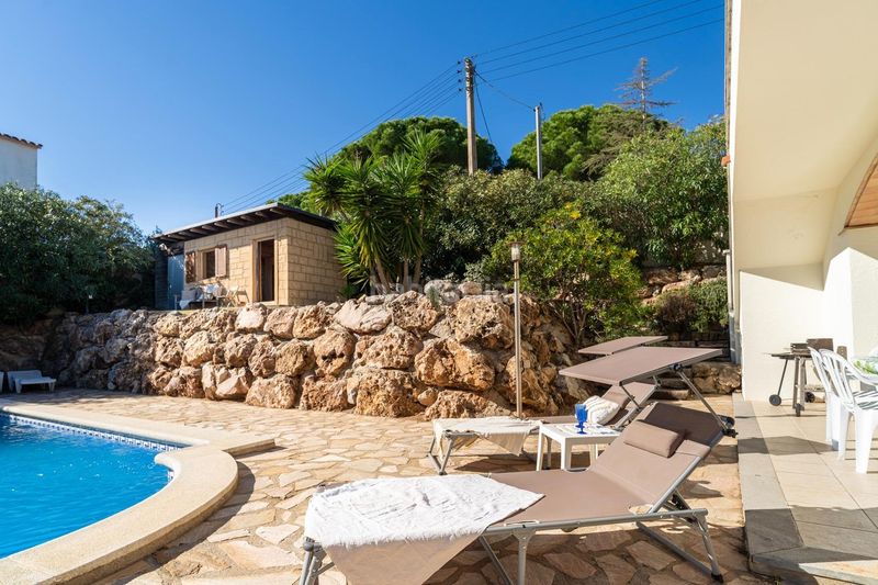 Foto 2f2b9d56-6c10-4c66-879e-87ab60e21cc8. Casa amb calefacció aparcament piscina a Port - La Clota - Puig Sec Escala (L´)