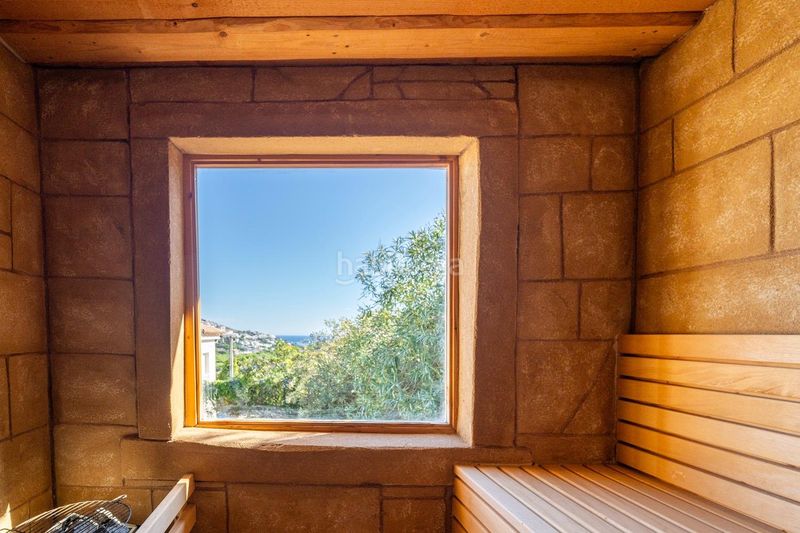 Foto 56f49157-d7d7-4ee1-bd53-1e1e16ab8e13. Casa amb calefacció aparcament piscina a Port - La Clota - Puig Sec Escala (L´)