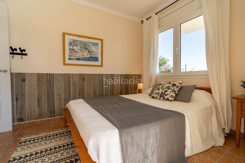 Foto f3cb5ad9-5314-42cd-bca9-9884d7c5fc9a. Casa amb calefacció aparcament piscina a Port - La Clota - Puig Sec Escala (L´)