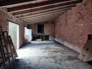 Wohngrundstück in Peralada. Almacén urbano de 256 m2 con posibilidad de construir 2 vivienda