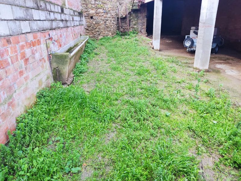 Foto 81b86fdf-ce13-471d-9bda-9e394a311094. Terreny residencial a Peralada