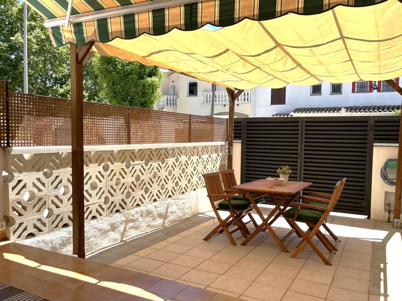 Foto 9a058eab-2205-42f4-8150-ba174b50815f. Casa adossada a Segre - Ebre - Ter Empuriabrava
