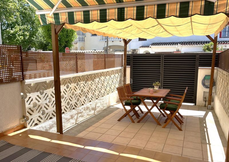Foto e5592fcd-358b-44e0-bd7b-4c3fc4d5547e. Casa adossada a Segre - Ebre - Ter Empuriabrava